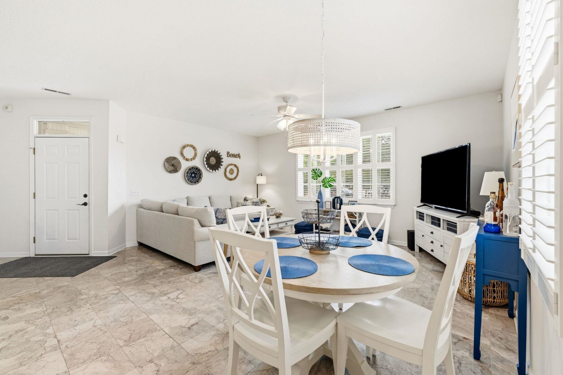 425 Surfside Dr. Photo 12