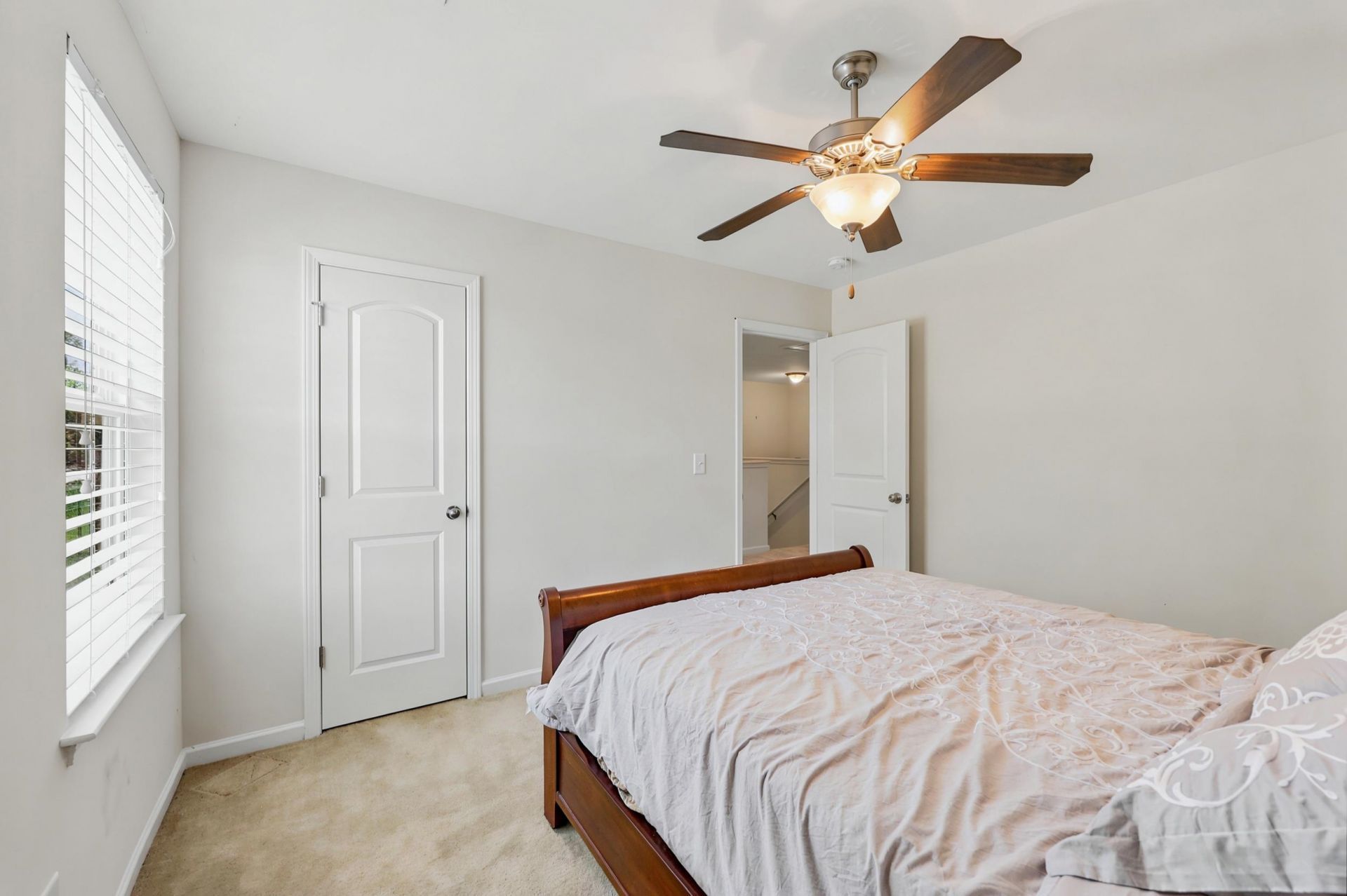 340 Blue Rock Dr. Photo 31