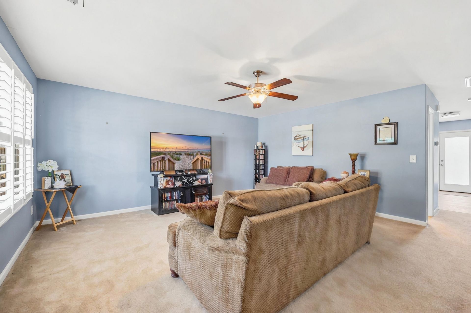 340 Blue Rock Dr. Photo 7