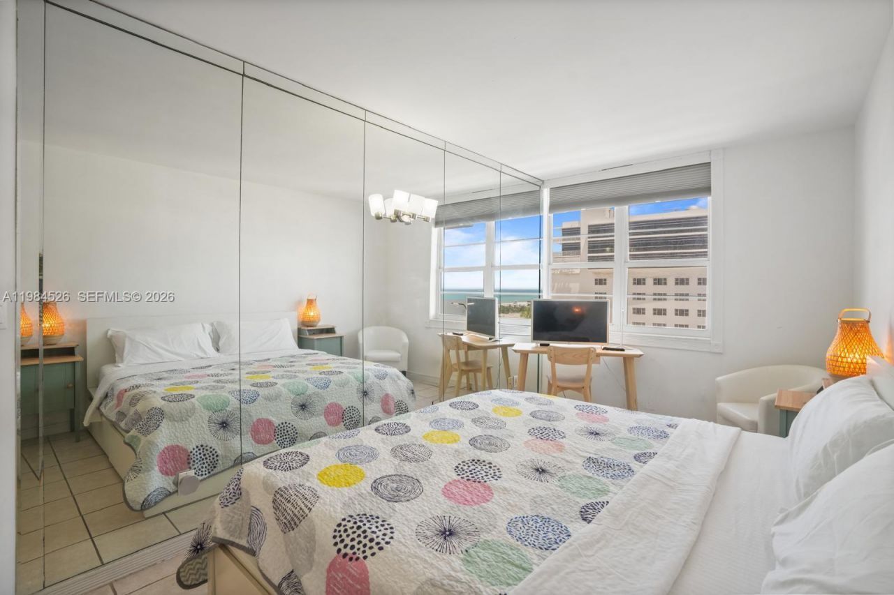 100 Lincoln Rd , Unit 825, Miami Beach, FL 33139 Photo