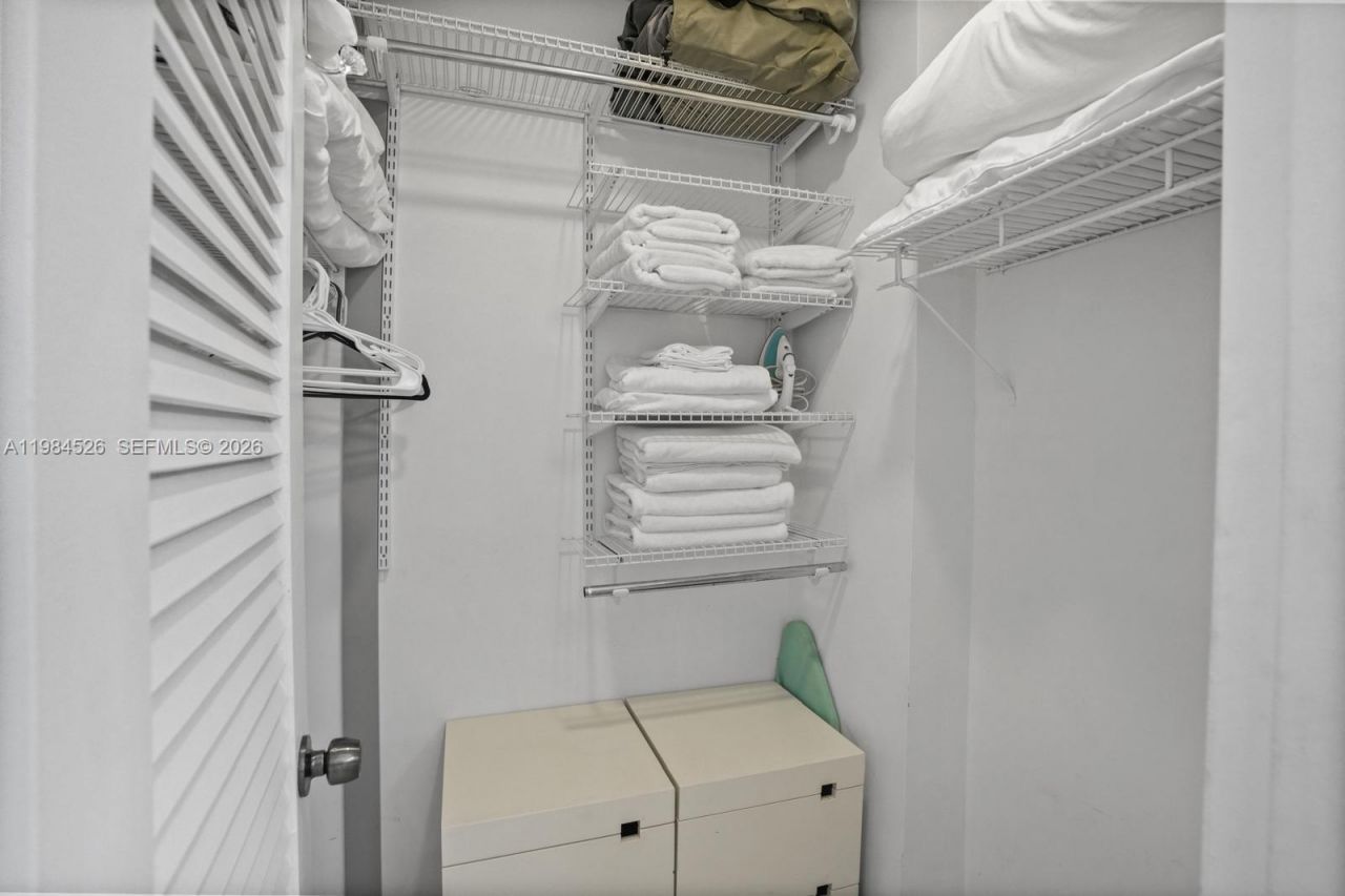 100 Lincoln Rd , Unit 825, Miami Beach, FL 33139 Photo