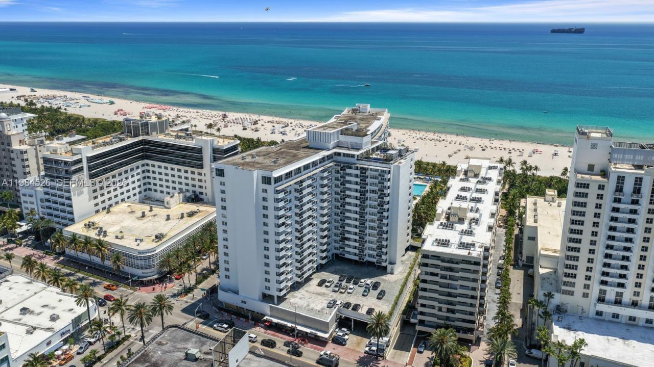 100 Lincoln Rd , Unit 825, Miami Beach, FL 33139 Photo