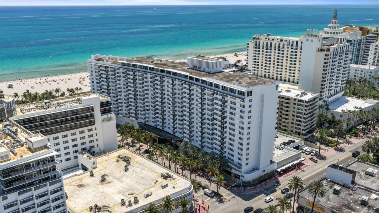 100 Lincoln Rd , Unit 825, Miami Beach, FL 33139 Photo