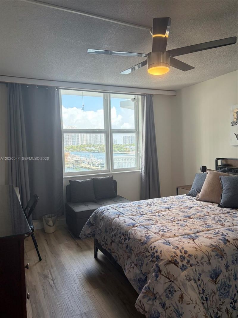1913 S Ocean Dr , Unit 427, Hallandale Beach, FL 33009 Photo