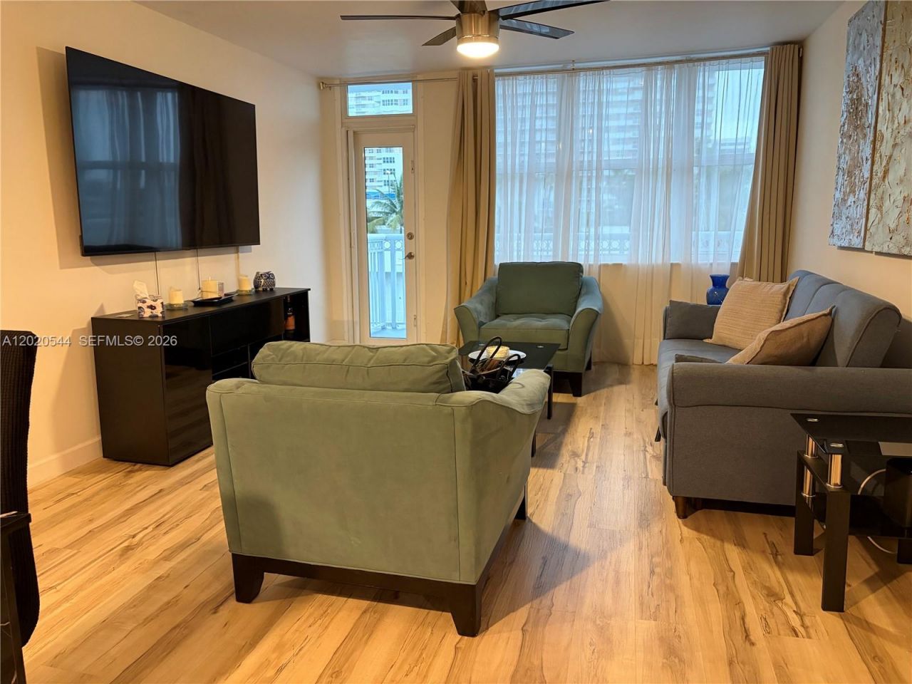 1913 S Ocean Dr , Unit 427, Hallandale Beach, FL 33009 Photo