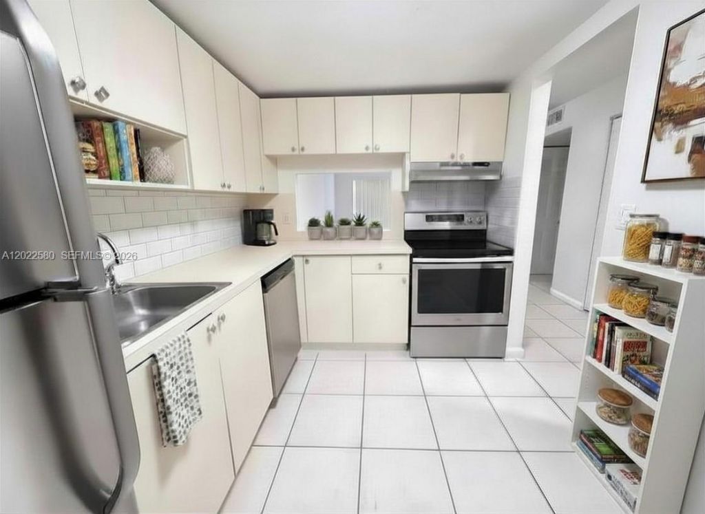 9970 SW 88th St , Unit 914-9, Miami, FL 33176 Photo