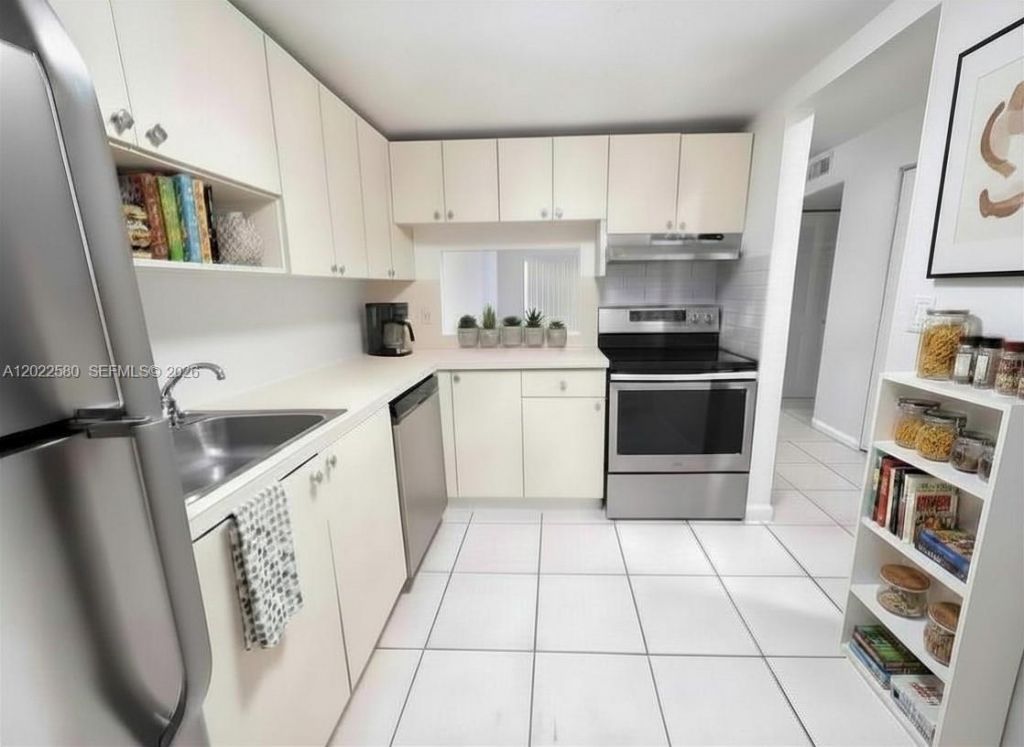 9970 SW 88th St , Unit 914-9, Miami, FL 33176 Photo