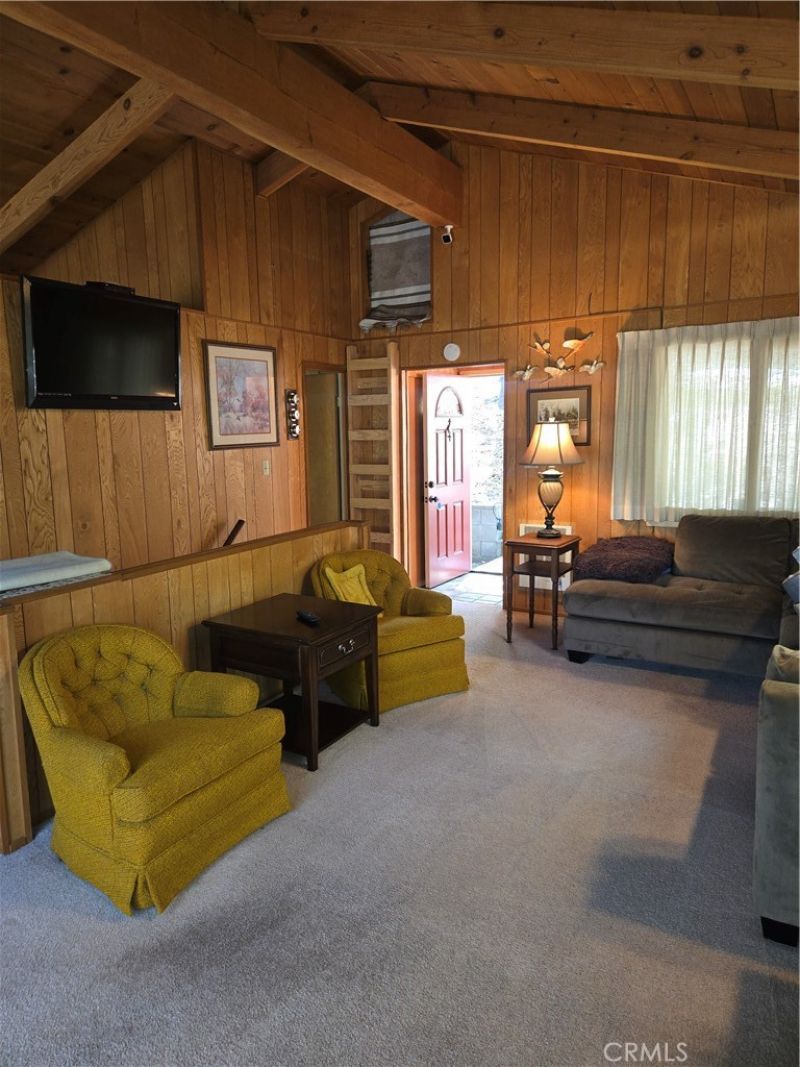 32124 Hunsaker, Running Springs, CA 92382 Main Photo