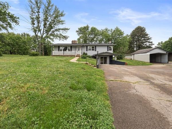 260 Eisenhower Street , Rolla, MO 65401