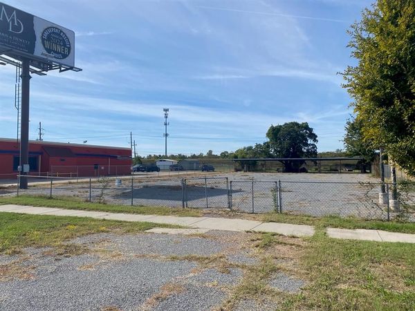 3498 Barksdale Boulevard , Bossier City, LA 71112