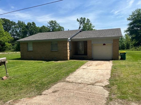 2125 Dewey Street , Texarkana, TX 75501