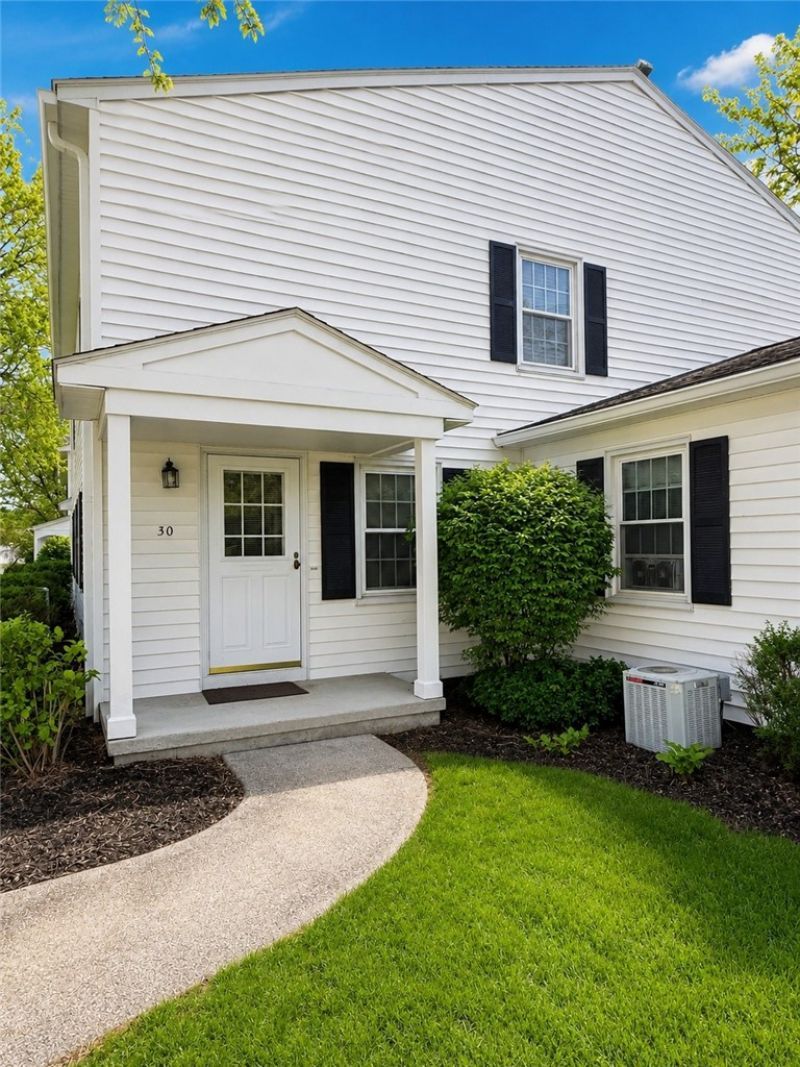 30 Foxcroft, Fairport, NY 14450 Main Photo