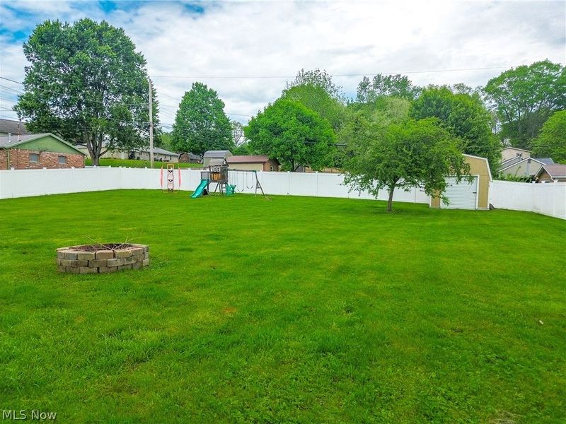 2635 Daffodil Street NE, Canton, OH 44705 Photo 39