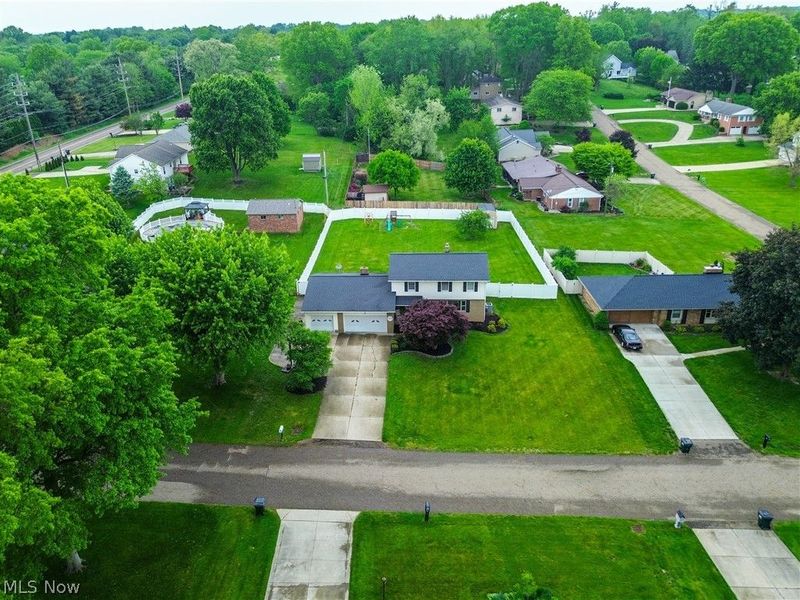2635 Daffodil Street NE, Canton, OH 44705 Photo 4