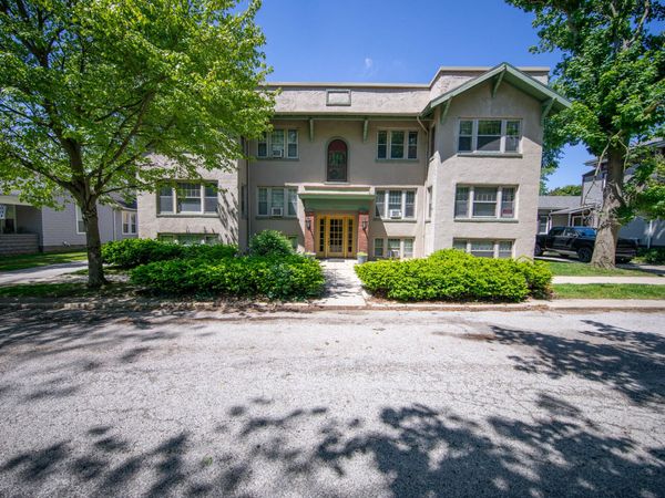 205 Michigan Avenue, Valparaiso, IN 46383