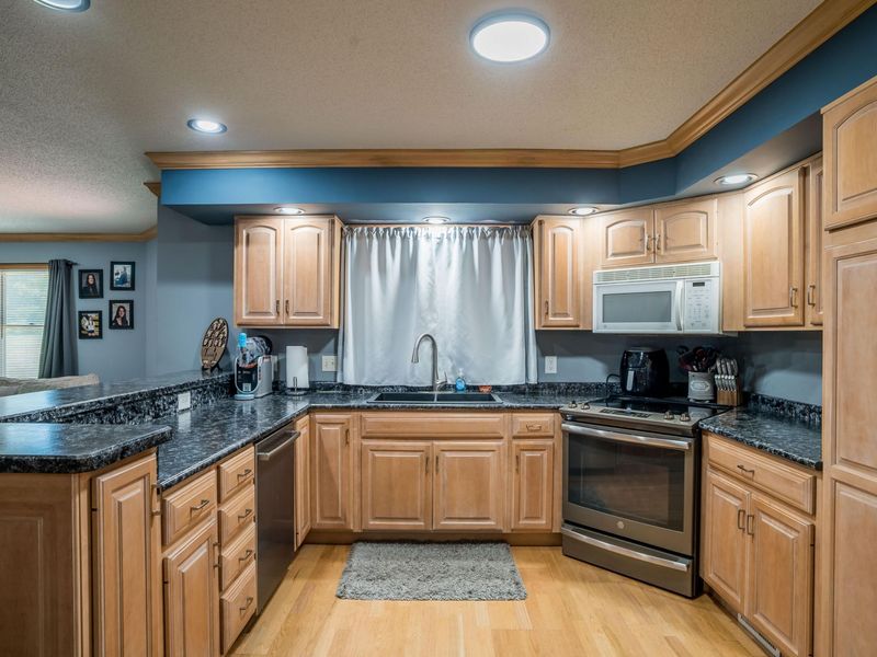 132 Village Green Drive, Sidney, OH 45365 Photo 13