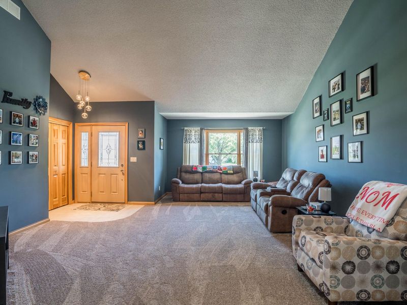 132 Village Green Drive, Sidney, OH 45365 Photo 6