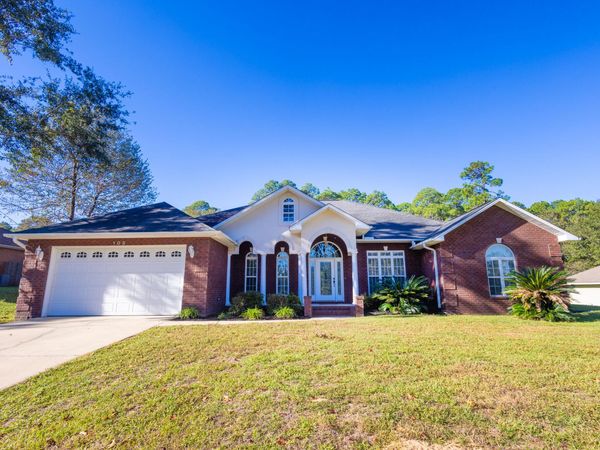105 Par Court, Crestview, FL 32536