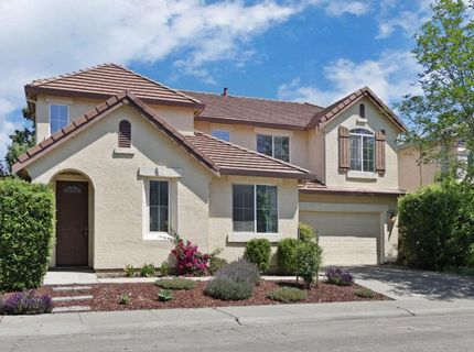 101 S Pinnacles Cir, Sacramento, CA 95835 Photo