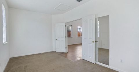 101 S Pinnacles Cir, Sacramento, CA 95835 Photo