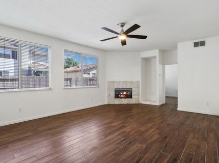 101 S Pinnacles Cir, Sacramento, CA 95835 Photo