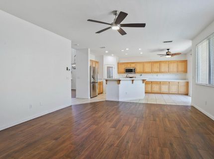 101 S Pinnacles Cir, Sacramento, CA 95835 Photo