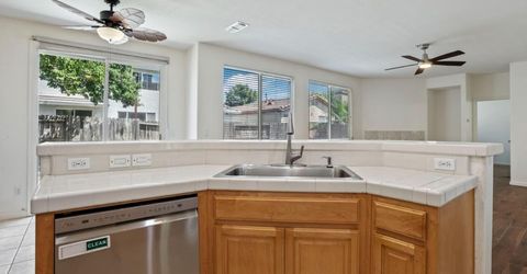 101 S Pinnacles Cir, Sacramento, CA 95835 Photo