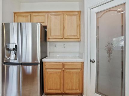101 S Pinnacles Cir, Sacramento, CA 95835 Photo