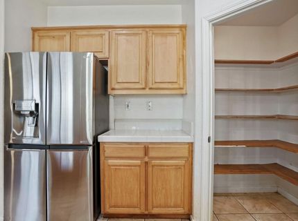 101 S Pinnacles Cir, Sacramento, CA 95835 Photo