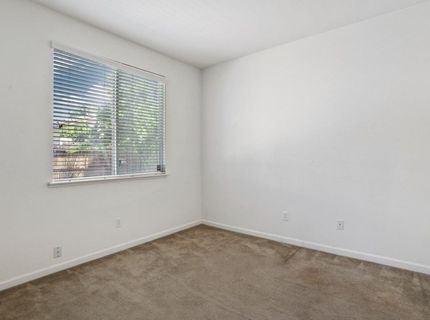 101 S Pinnacles Cir, Sacramento, CA 95835 Photo