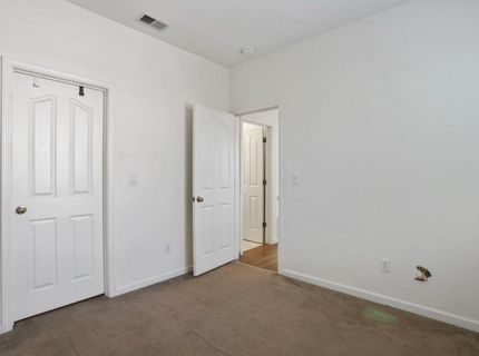 101 S Pinnacles Cir, Sacramento, CA 95835 Photo