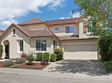 101 S Pinnacles Cir, Sacramento, CA 95835 Photo