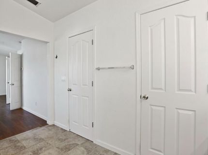 101 S Pinnacles Cir, Sacramento, CA 95835 Photo