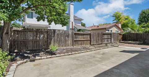 101 S Pinnacles Cir, Sacramento, CA 95835 Photo