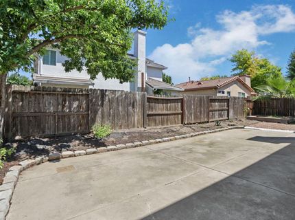 101 S Pinnacles Cir, Sacramento, CA 95835 Photo