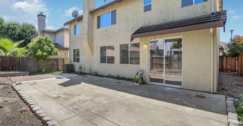 101 S Pinnacles Cir, Sacramento, CA 95835 Photo