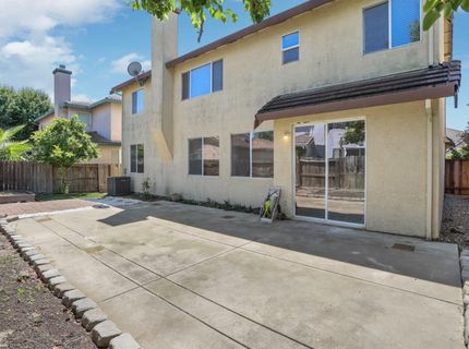101 S Pinnacles Cir, Sacramento, CA 95835 Photo