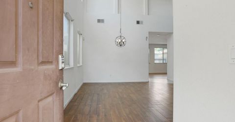 101 S Pinnacles Cir, Sacramento, CA 95835 Photo
