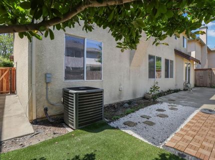 101 S Pinnacles Cir, Sacramento, CA 95835 Photo