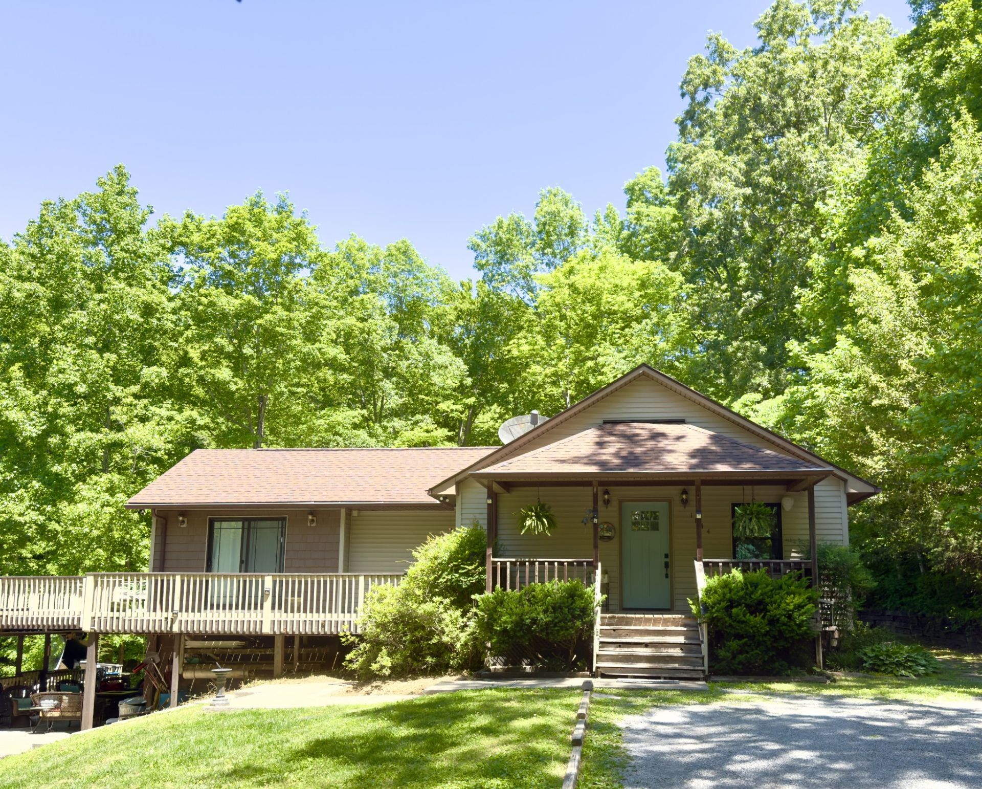 1844 Hogue Rd, Clarksville, TN 37040 Main Photo