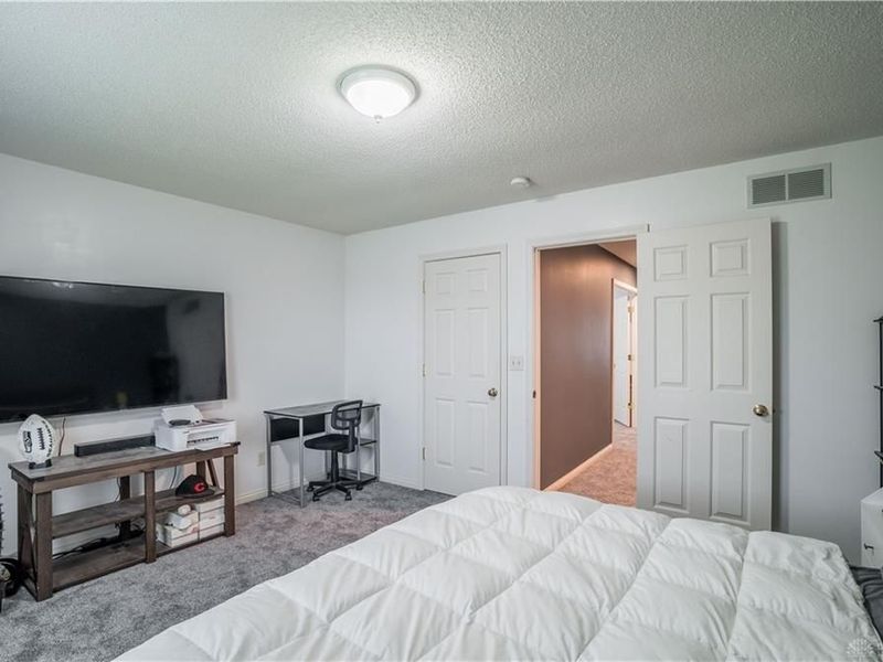 132 Village Green, Sidney, OH 45365 Photo 28