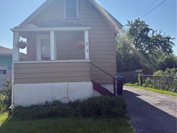 37 Bennett Avenue, Rochester, NY 14609
