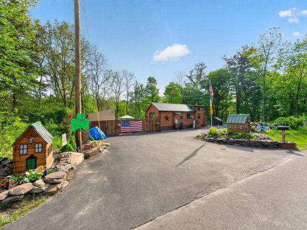 2588 New York 145, East Durham, NY 12423