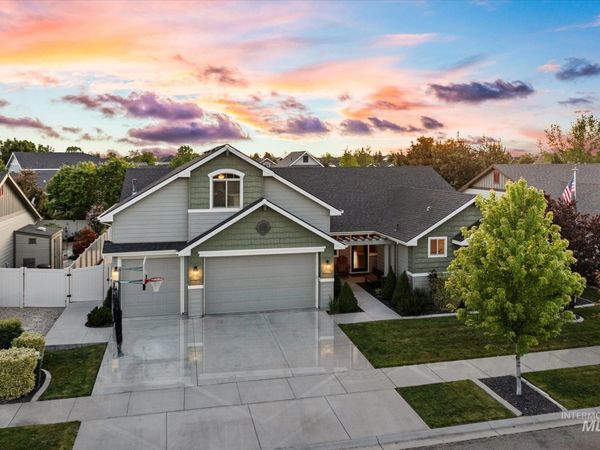 847 N Tullshire Way, Eagle, ID 83616