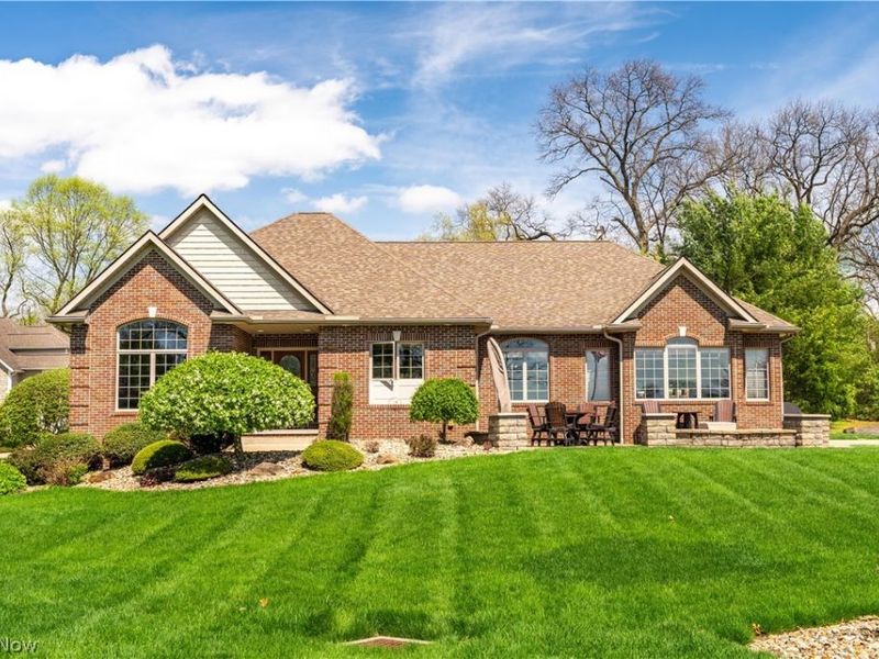 4101 Cove Circle NW, Canton, OH 44708 Photo 1