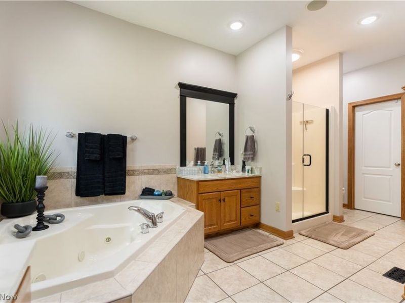 4101 Cove Circle NW, Canton, OH 44708 Photo 18