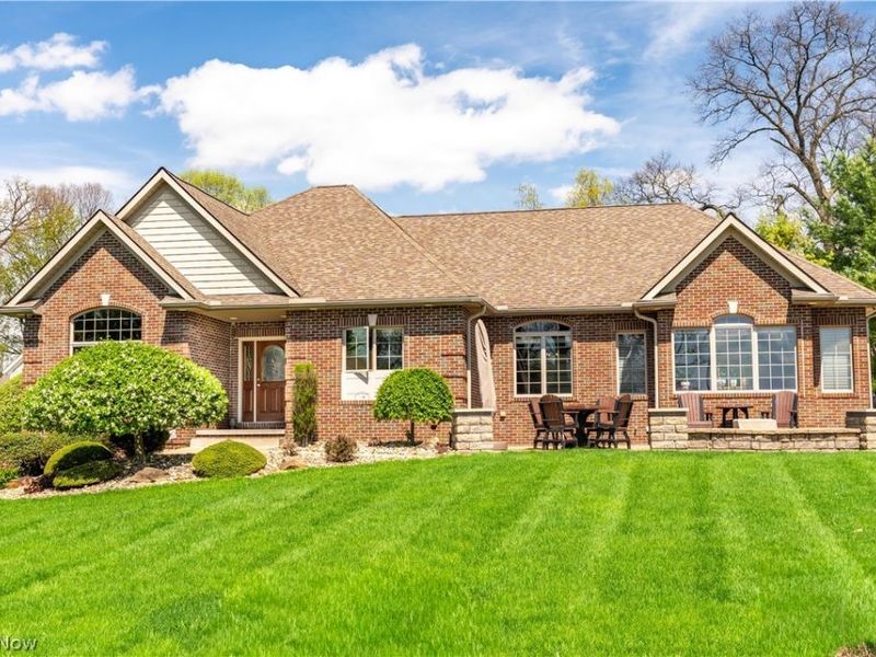 4101 Cove Circle NW, Canton, OH 44708 Photo 3