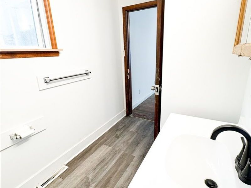 81 S Pleasant Street, Oberlin, OH 44074 Photo 16