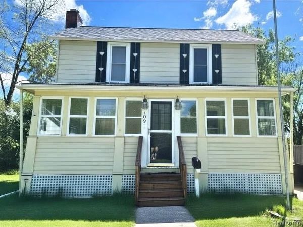 109 Cogshall Street, Holly Vlg, MI 48442