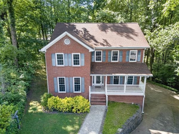 1970 Sturbridge Lane , Buford, GA 30519